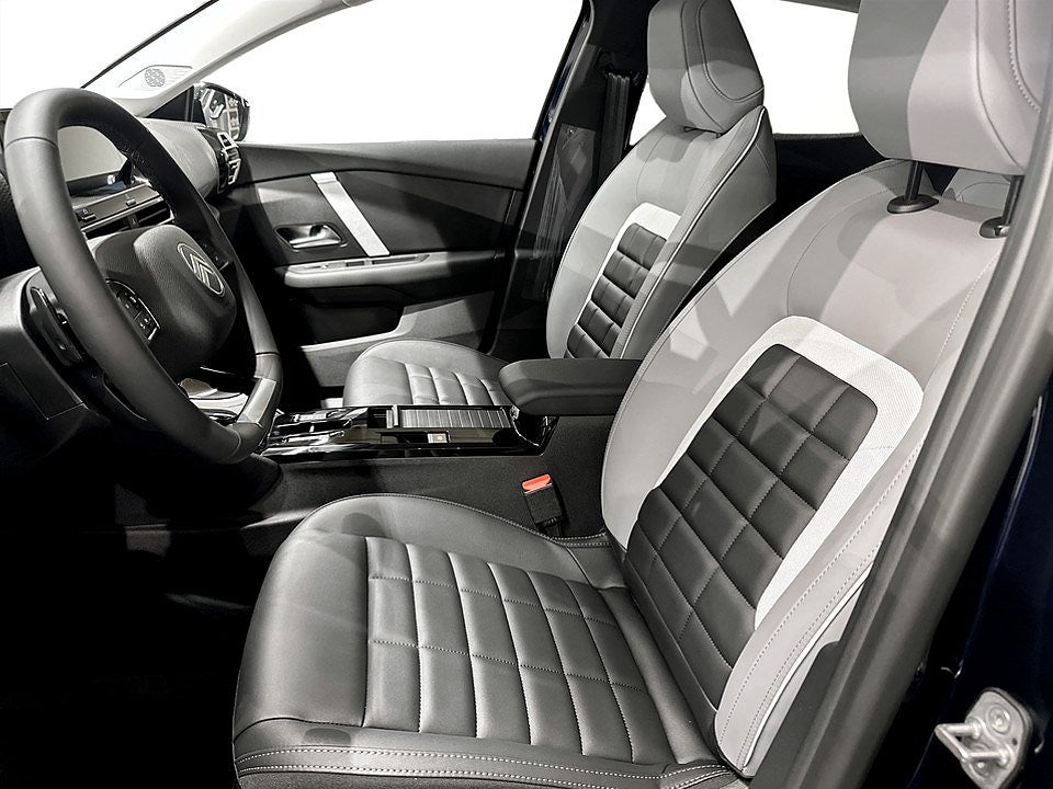 Bild på Citroën C4 Max PureTech 130hk Aut - OMGÅENDE LEVERANS!