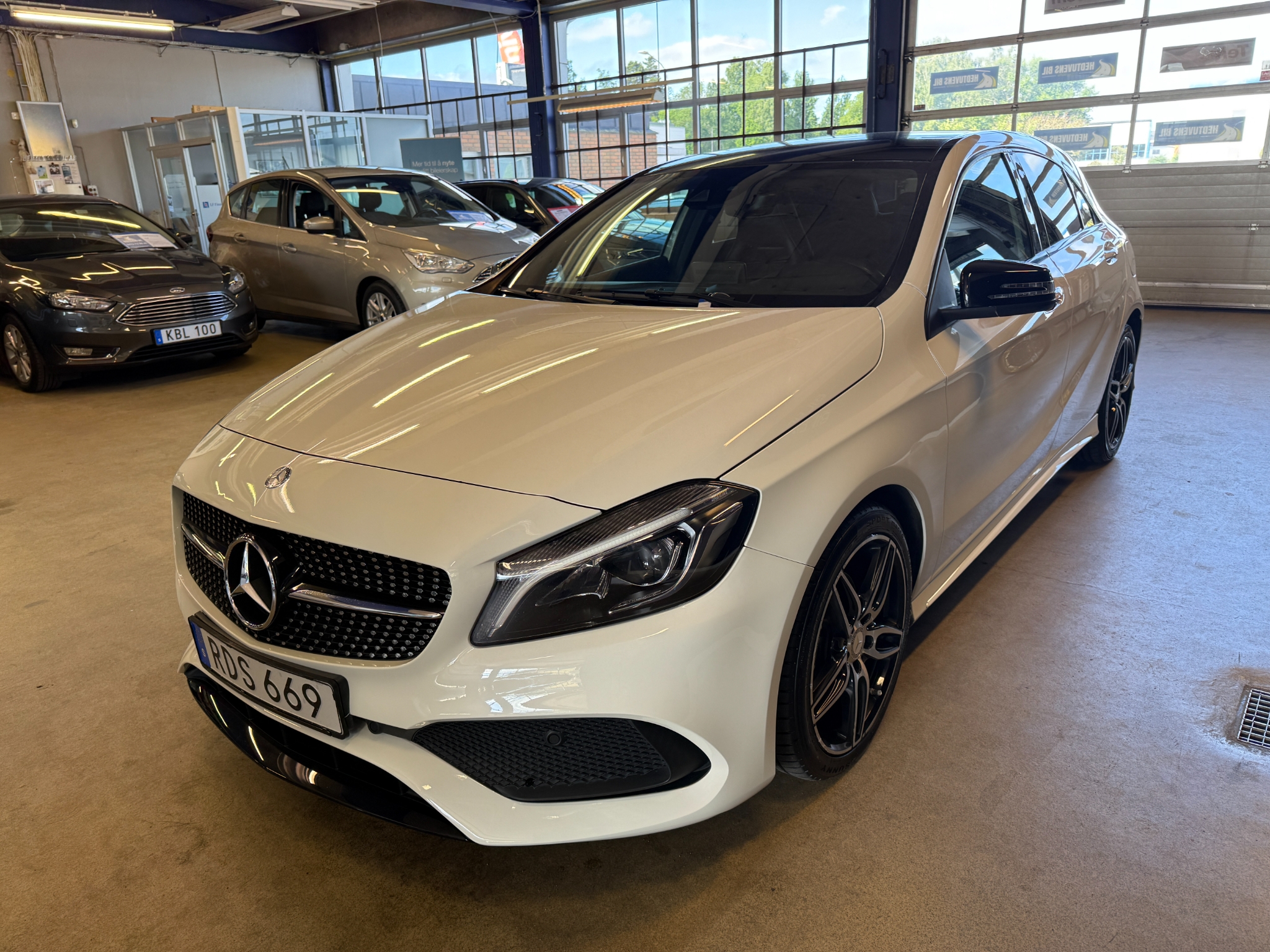 Mercedes-Benz A 200 d AMG Line Euro 6 2016, bild 2/34