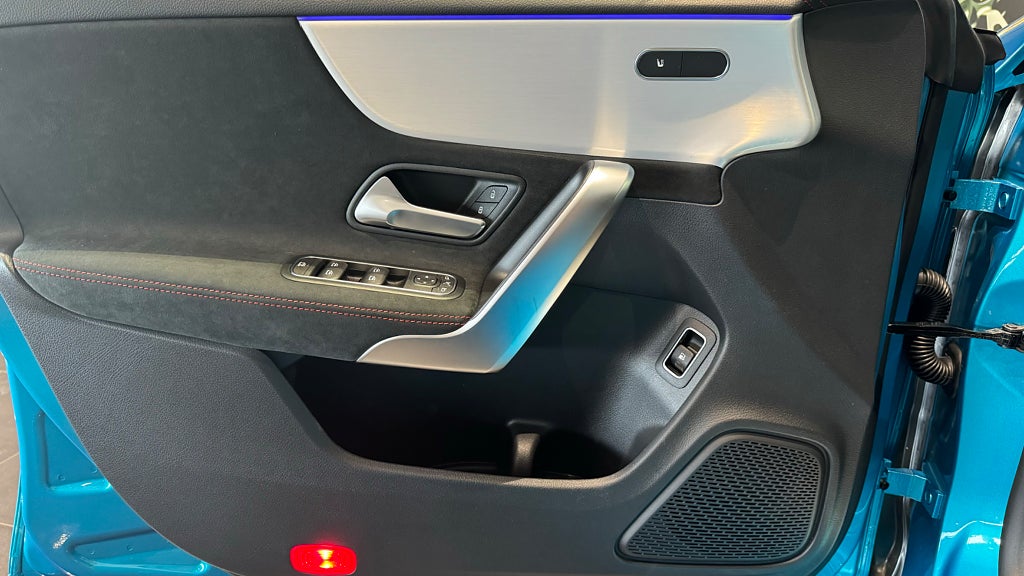 Mercedes-Benz CLA 250 e Coupé Aut AMG - bild 7