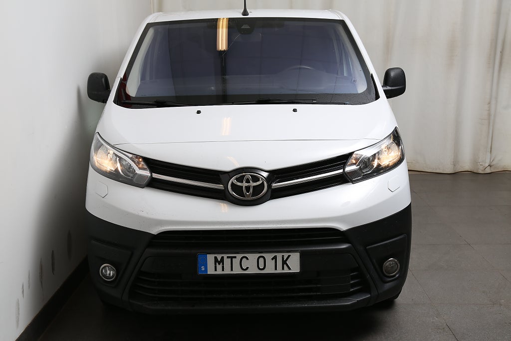 Toyota ProAce 2,0 D-4D 144hk Skåp Aut Lång I Värmare I Drag I Moms 2023
