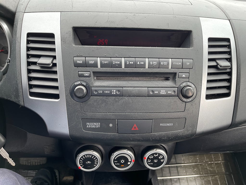 Mitsubishi Outlander 2.4 MIVEC AWC INVECS-III CVT