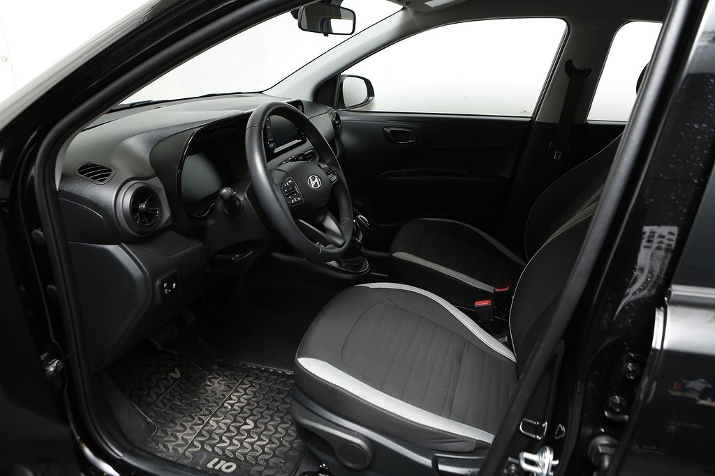 Hyundai i10 1,0 MPi 67hk AMT Essential Aut CarPlay Leasbar 2024