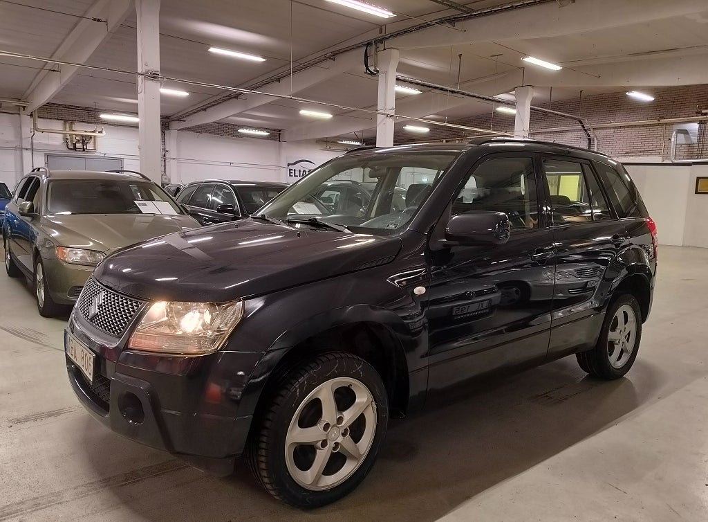 Suzuki Grand Vitara 5-dörrar 2.0 DOHC 16V VVT 4WD Euro 4& Nybesiktad&Nyserv