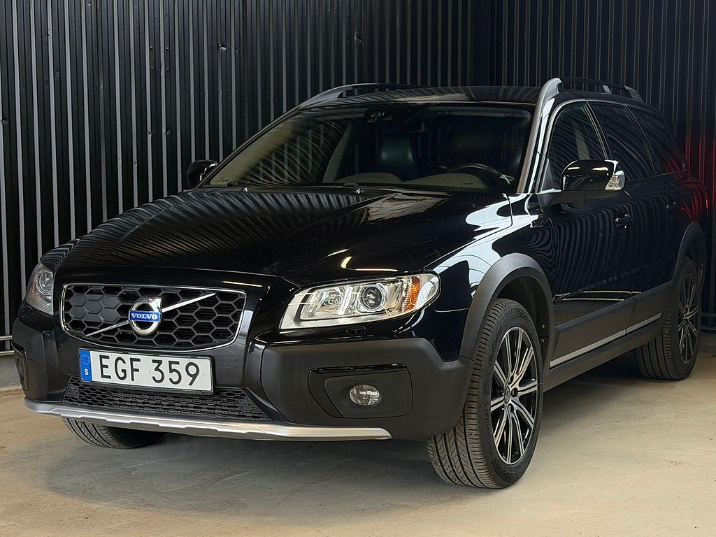 Volvo XC70 D4 AWD DYNAMIC EDITION / BLIS / ACC / KEYLESS 181Hk