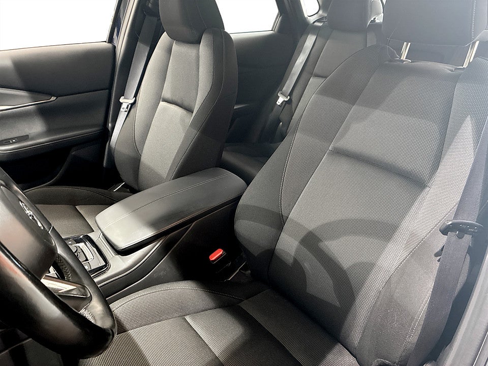 Bild på Mazda CX-30 2.0 e-SKYACTIV-G M 150hk B-KAMERA