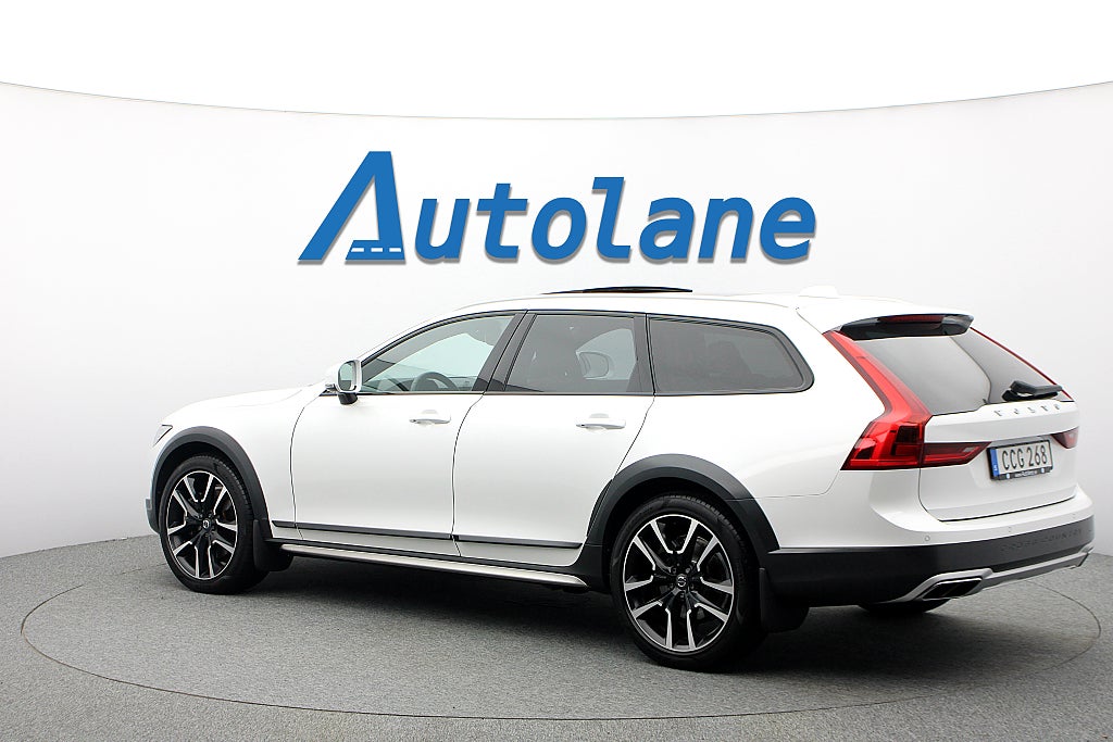 Volvo V90 Cross Country D4 AWD Polestar, Pano, B&W, HUD, 360°, 20", Dr