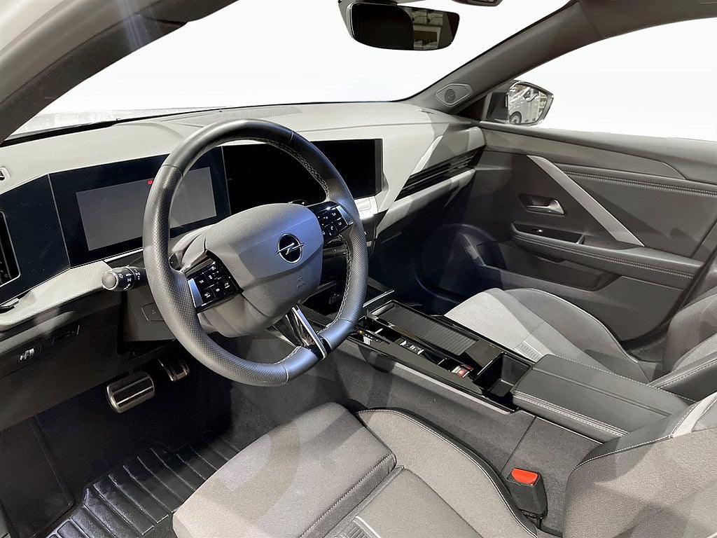 Bild på Opel Astra ST First Edition P130 Aut - DEMO