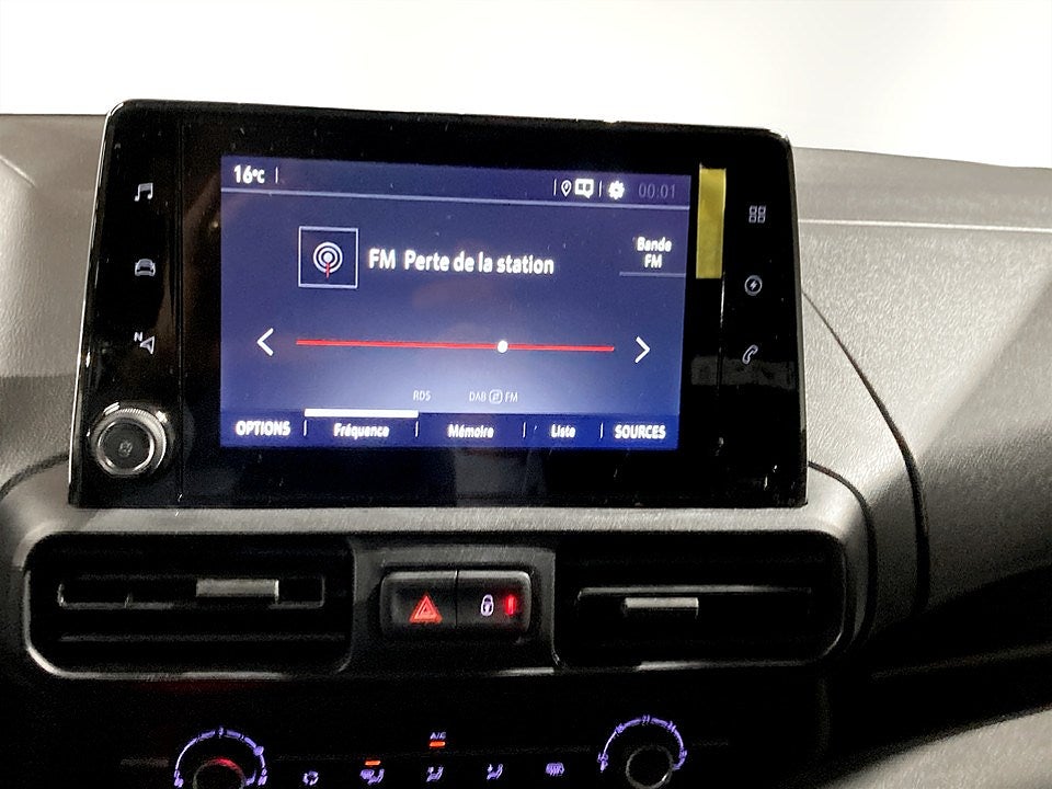 Bild på Opel COMBO-E Premium 136hk Aut L1 - OMGÅENDE LEVERANS!