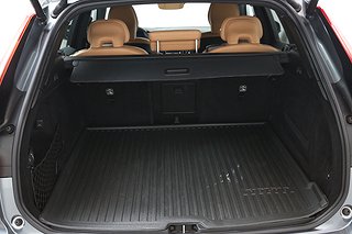 SUV Volvo XC60 13 av 35
