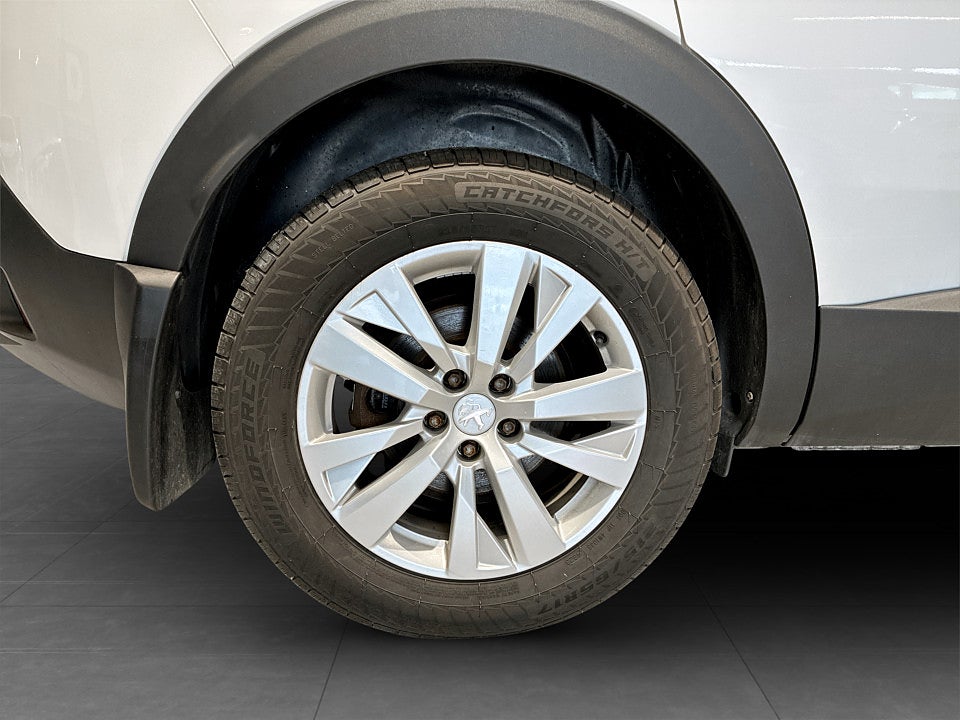 Bild på Peugeot 3008 Active Pack 1.2 PT 130hk Aut B-KAMERA