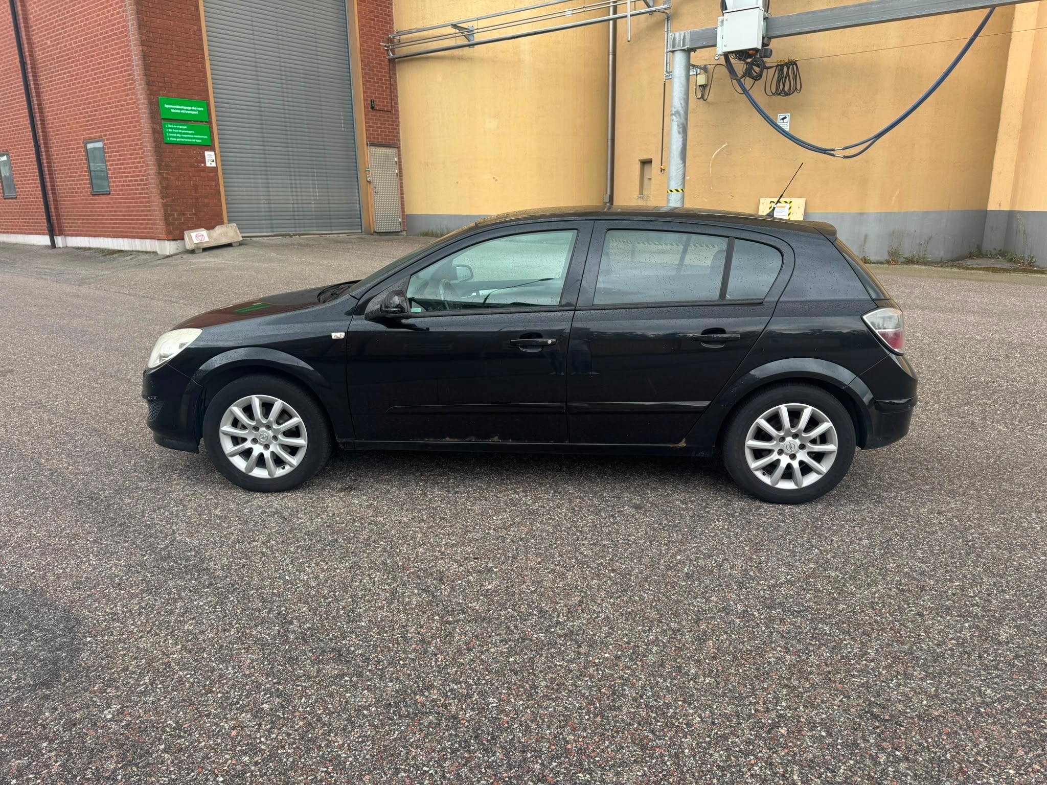 Opel Astra 2007, kuva 4/10