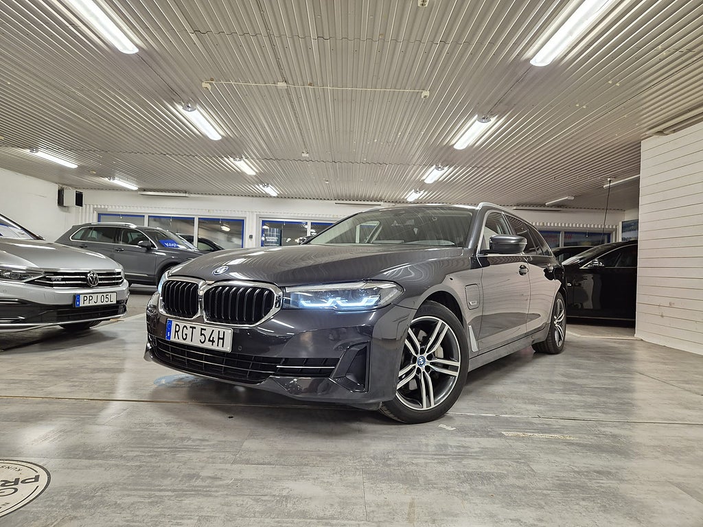 BMW 530e xDrive Touring Skinn / Drag / Kamera