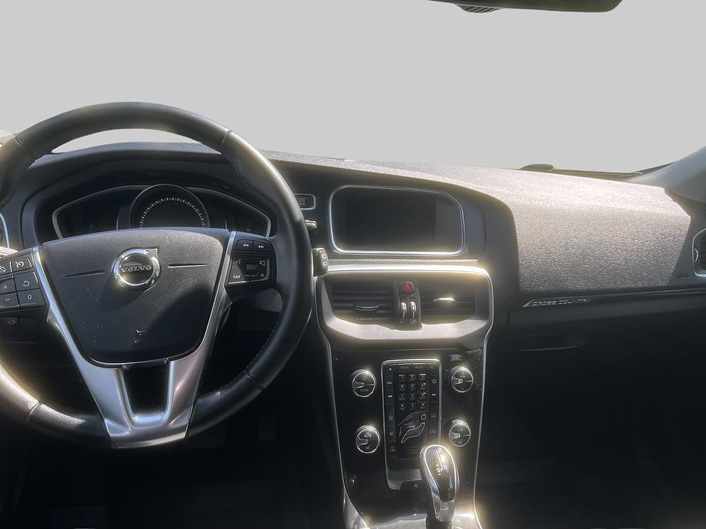 Volvo V40 Cross Country 2018 - miniatyr 8
