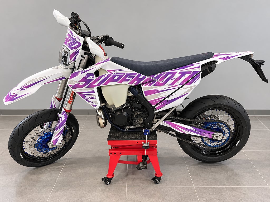 Husqvarna TE 300 Supermotard Frakt / Finansiering 