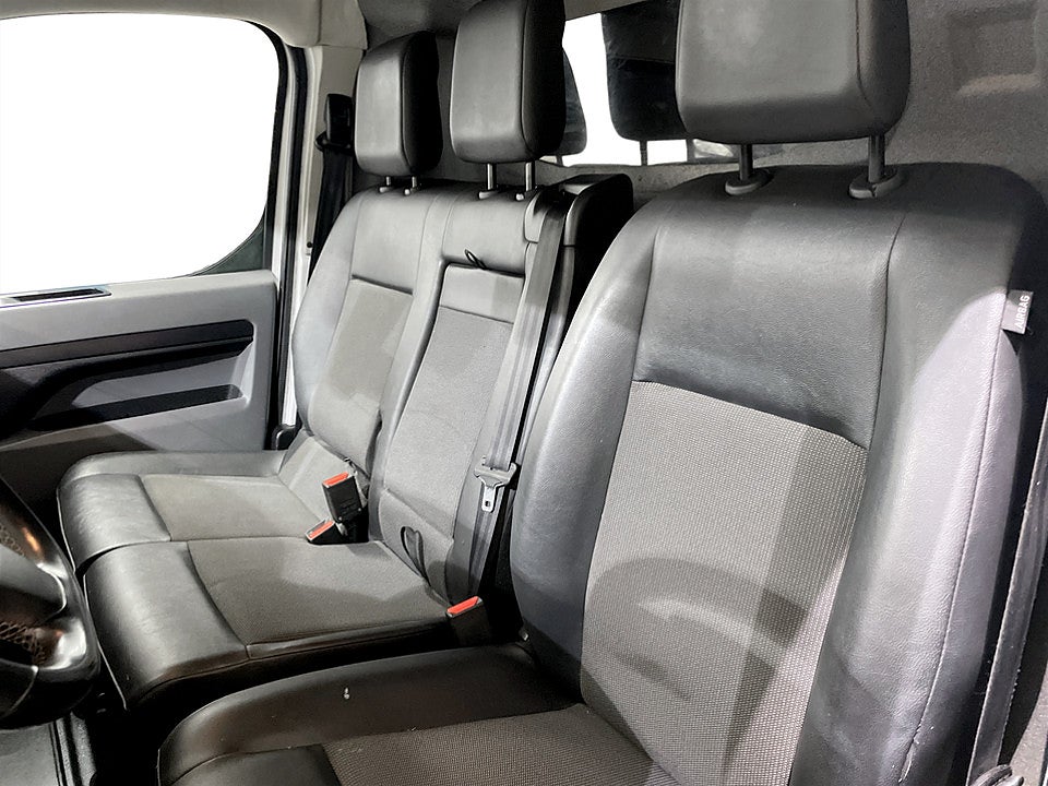 Bild på Peugeot Expert PRO+ 2.0 BHDi 180hk Aut L3 B-KAMERA DRAG