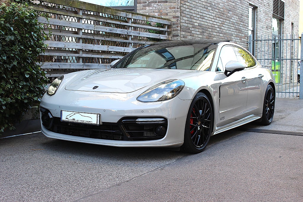Porsche Panamera GTS V8 460hk / Sv-såld / Crayon / Se spec! 