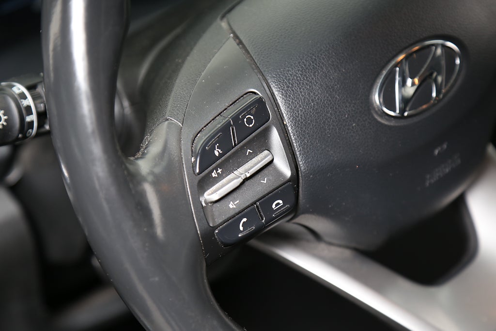 Hyundai Kona 1,6 T-GDI 177hk AWD Premium Aut 1ägare Motorv Drag 2020