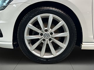 Volkswagen Golf 5-dörrar 2.0 TDI 4Motion GT Drag Dvärm Kamera Psens SoV – bild 14