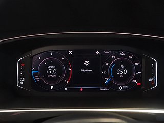 SUV Volkswagen Tiguan 19 av 23