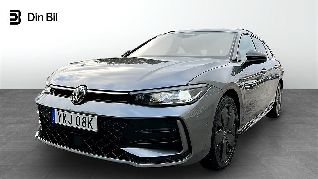 Volkswagen Passat eHybrid DSG R-Line Edition/Black/H&K/Pano/Phev+