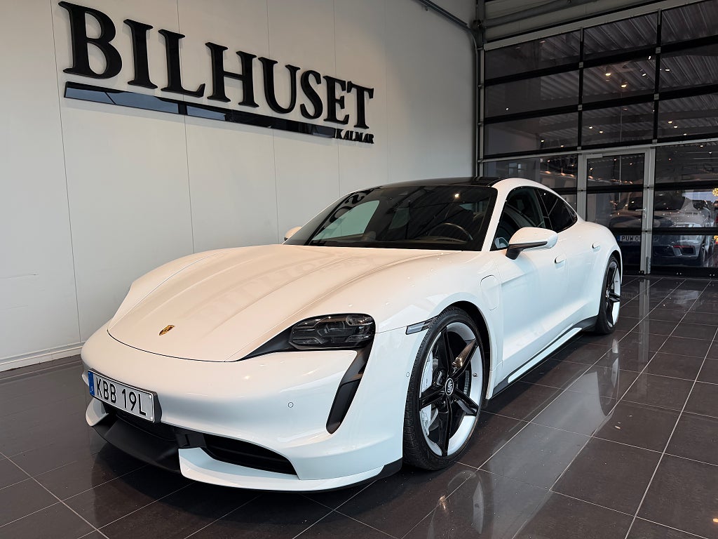 Porsche Taycan Turbo 680Hk Panorama Luftfjädring