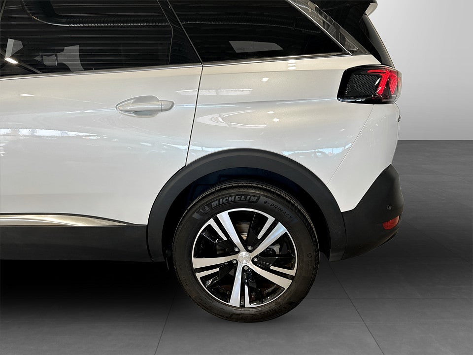 Bild på Peugeot 5008 GT 1.2 PT 130hk Aut 7-SITS B-KAMERA
