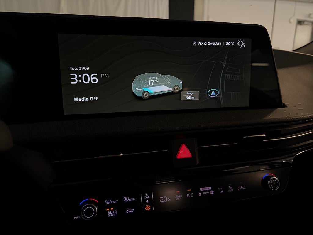 Kia EV6 77.4 kWh Dragkrok Adapt-fart Backkamera Rattvärme bild 23