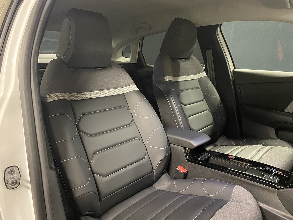 Bild på Citroën C4 X Shine 1.2 PT 130hk Aut - RATTVÄRME