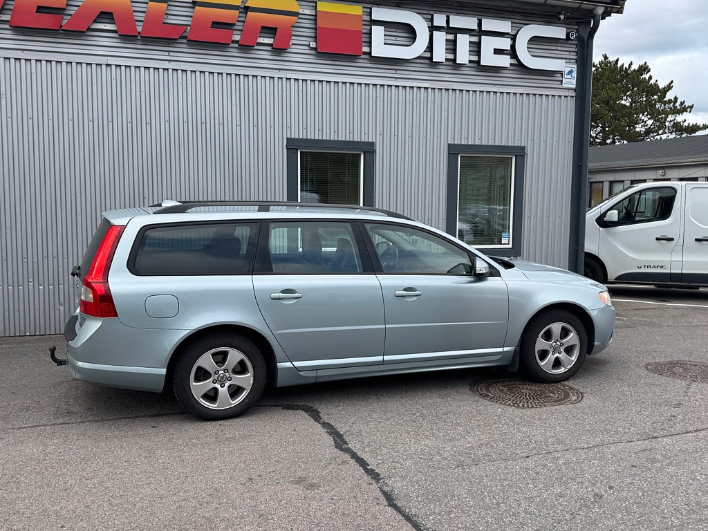 Volvo V70 2.4D Geartronic Momentum Automat
