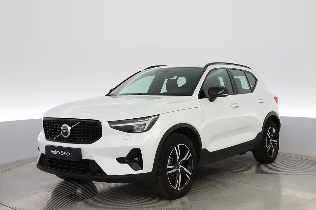 Volvo XC40 B4 FWD Bensin Plus Dark