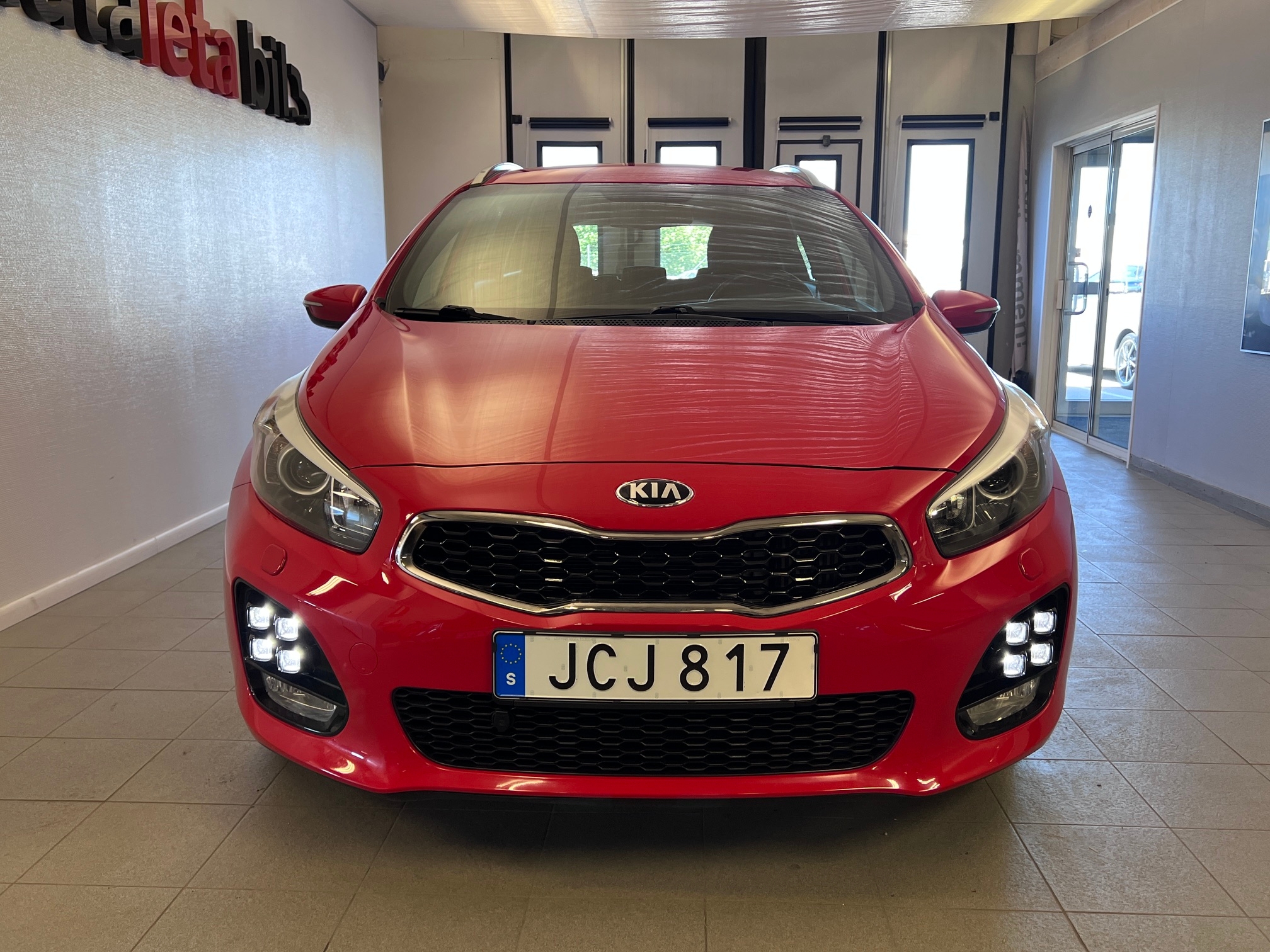 Kia Ceed SW 1.6 CRDi Aut Drag GT-Line 2016, photo 4/51