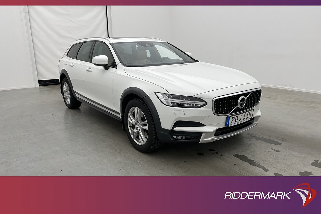 Volvo V90 Cross Country D5 AWD Momentum VOC D-Värm Pano H/K