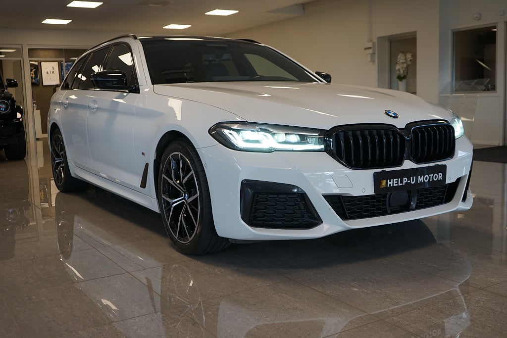 BMW 520 d xDrive Touring M Sport Drag Komfort Värmare 190hk