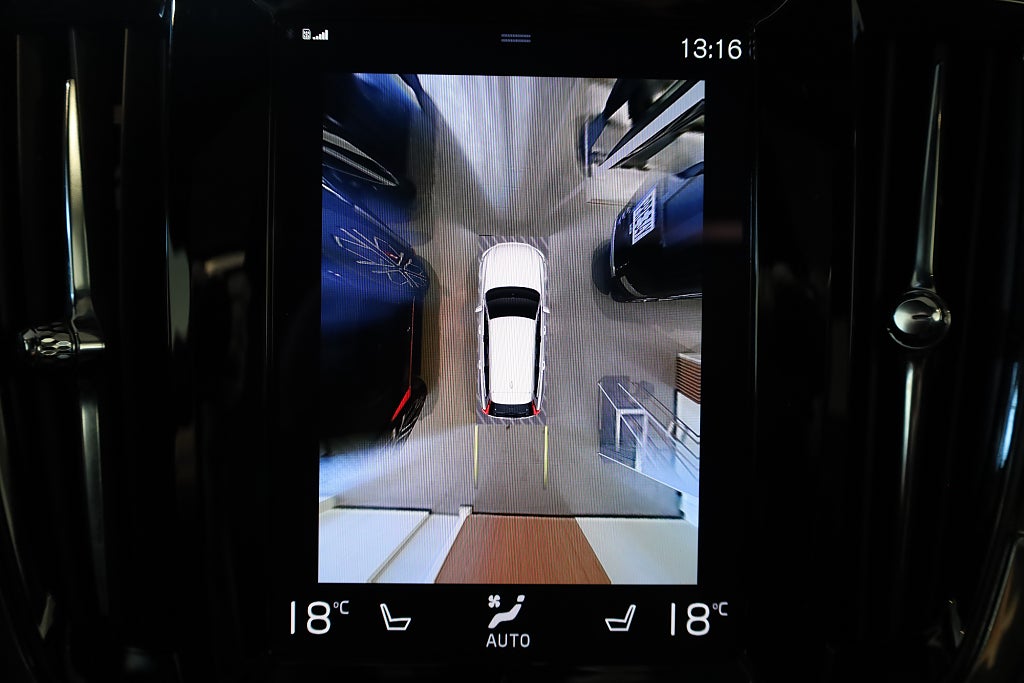 Volvo V90 Recharge T6 AWD AUT R-Design H&K Pano HUD 360° Navi