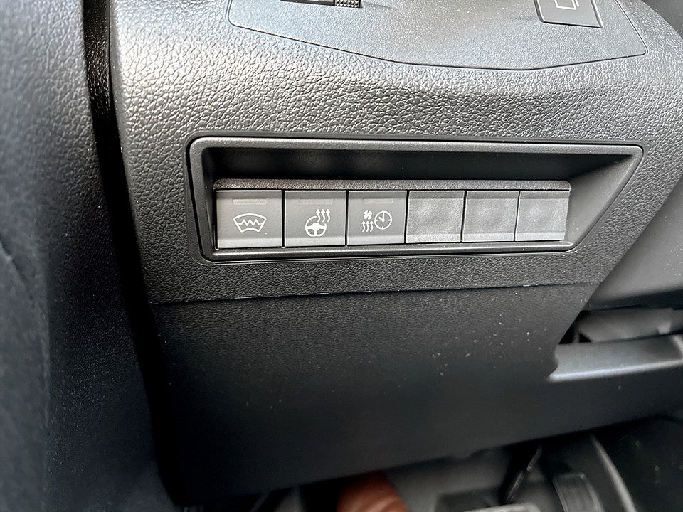 Bild på Opel Combo 130hk Aut L2 - EDITION! VÄRMARE & DRAGKROK INGÅR!