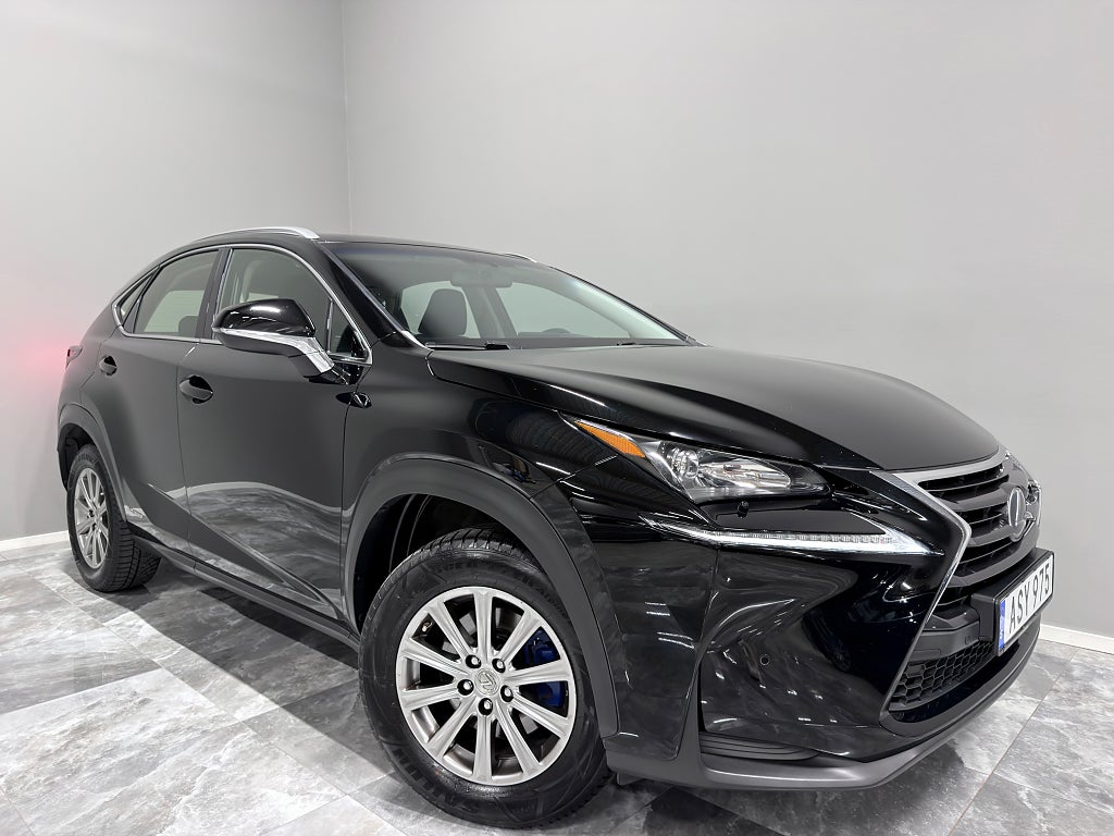 Lexus NX 300h AWD 2.5 Hybrid/Drag/Kamera/Fullservad/197HK