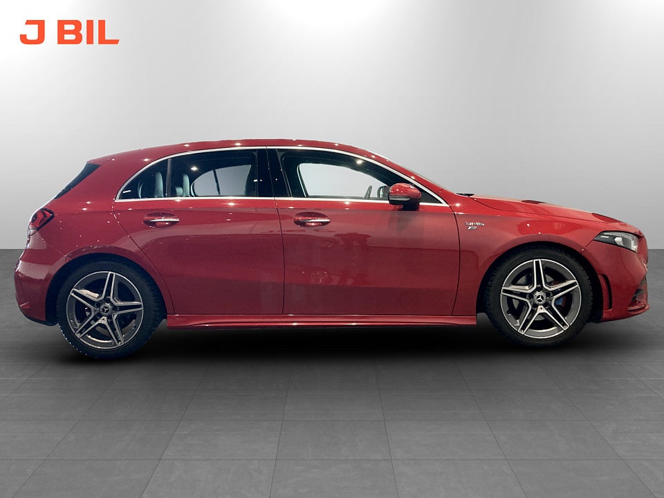 Bild på Mercedes-Benz A180 AMG-Line Base 136hk Aut B-KAMERA NAVI