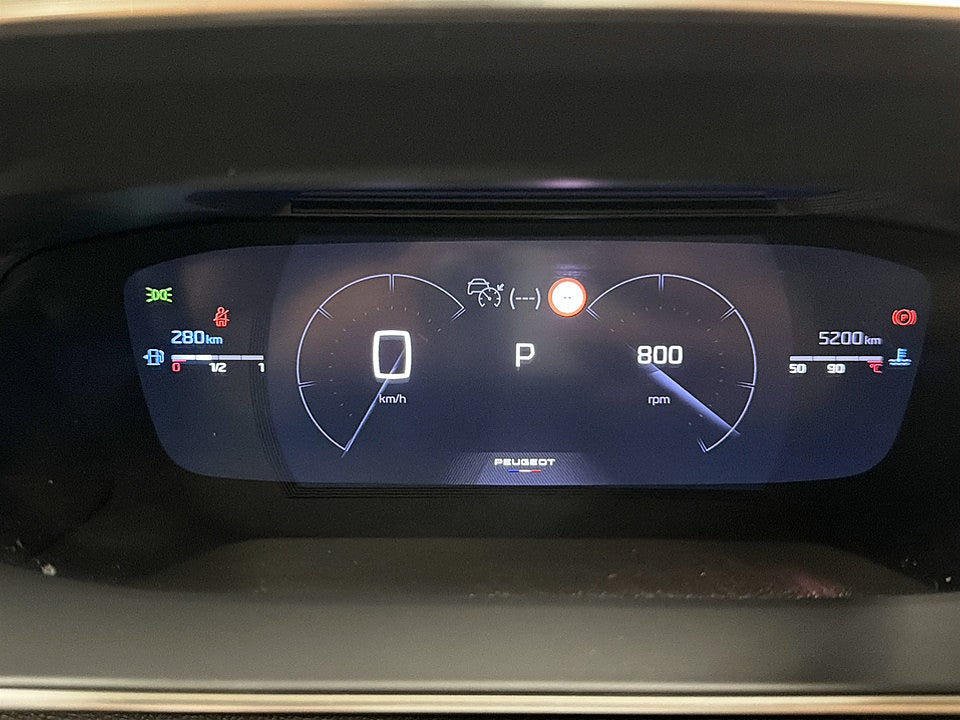 Bild på Peugeot 2008 GT 1.2 PT 130hk Aut B-KAMERA CARPLAY