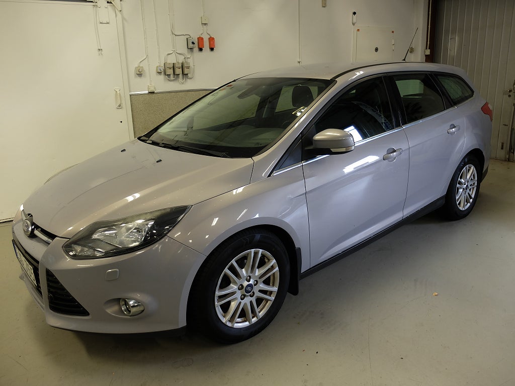 Ford Focus Kombi 1.0 EcoBoost Titaniu S+V hj  Fint skick