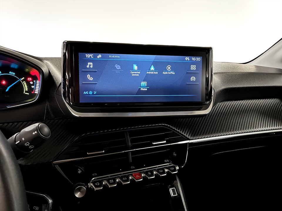 Bild på Peugeot 208 Style Hybrid 100hk Aut CARPLAY BACKSENSORER