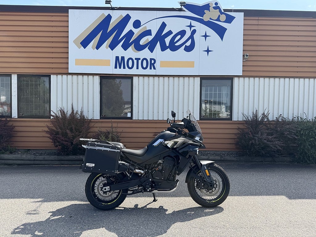 CFMOTO 800 MT Explorer 