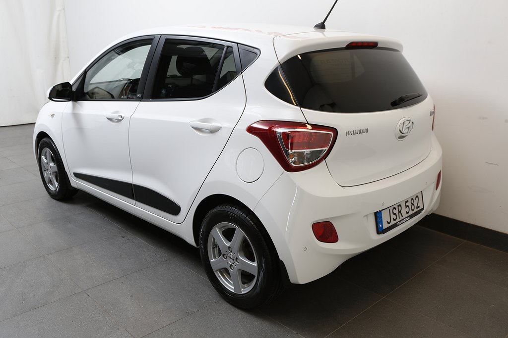 Hyundai i10 1,0 67hk GO! Edition 5D P-sensorer Bluetooh 2016