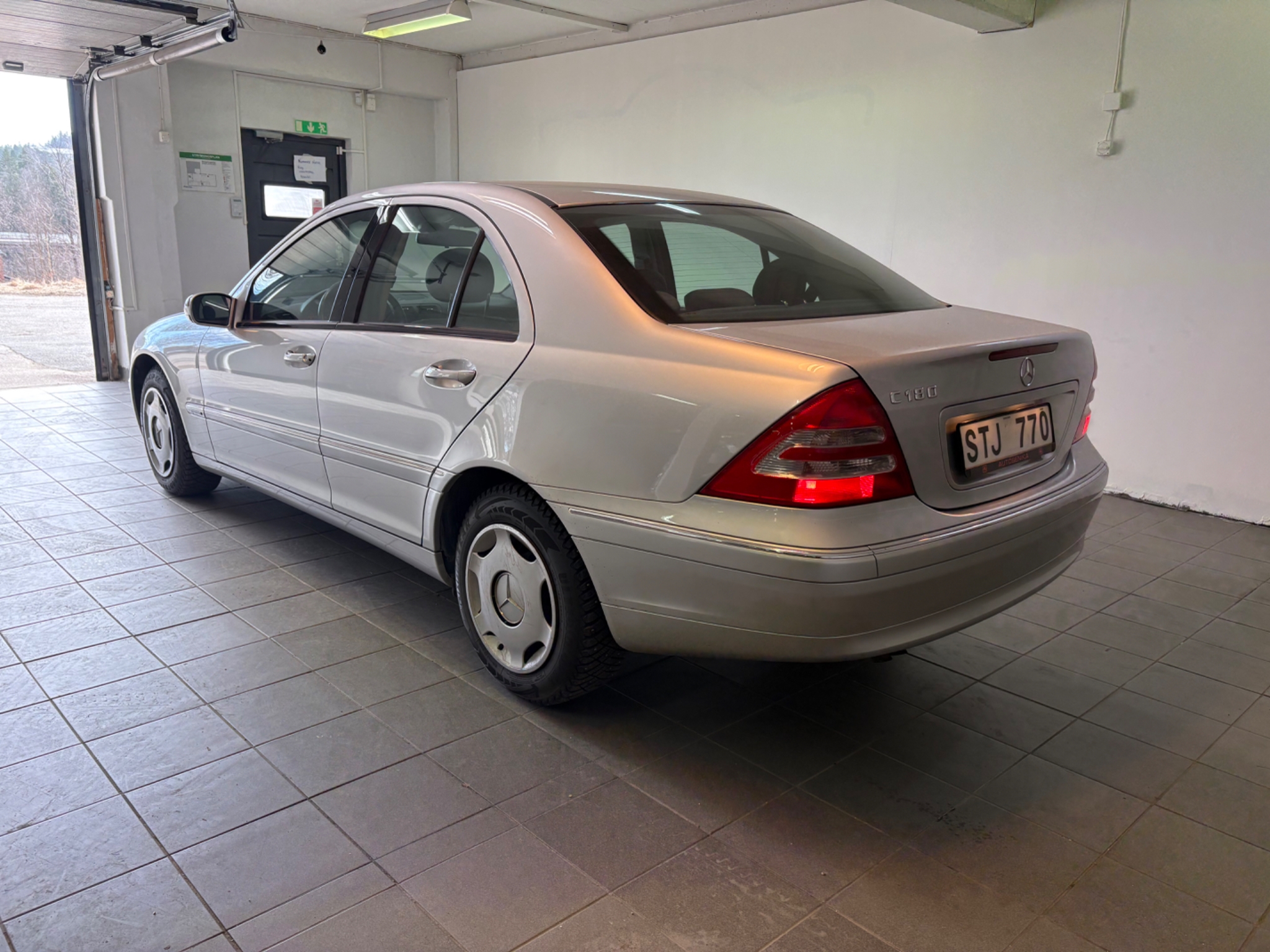 Mercedes-Benz C 180 Elegance ( 2002, bild 5/36