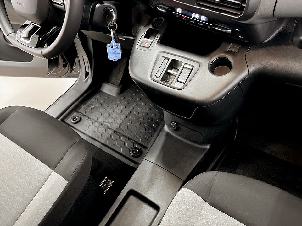 Bild på Citroën e-Berlingo M Shine 50kWh 136hk Aut B-KAMERA NAVI