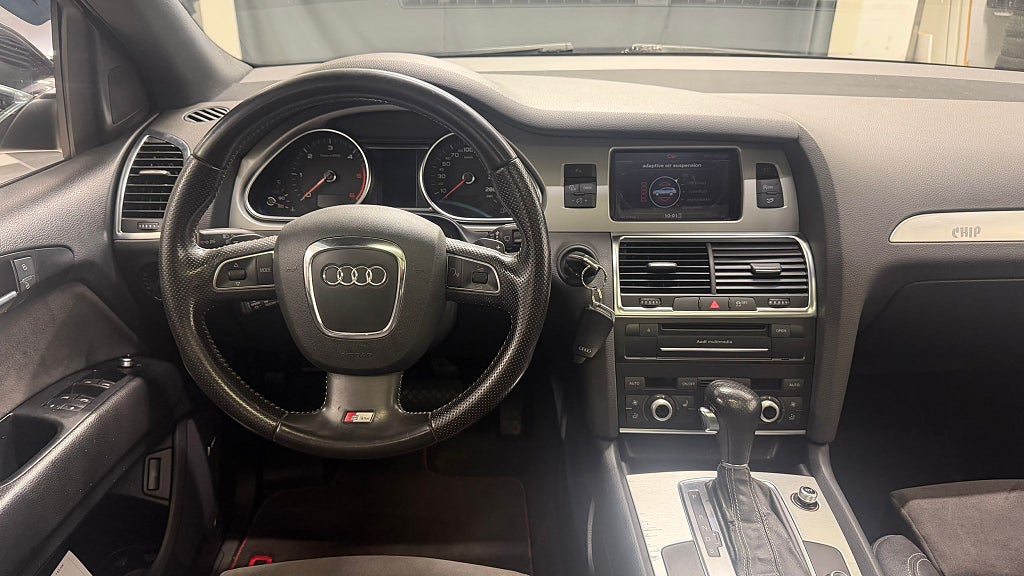 AUDI Q7 7-SEATER 3.0 TDI V6 QUATTRO TIPTRONIC | 239 ch | BVA | ATTELAGE | PANORAMAGLASTAK | NEUF SERV