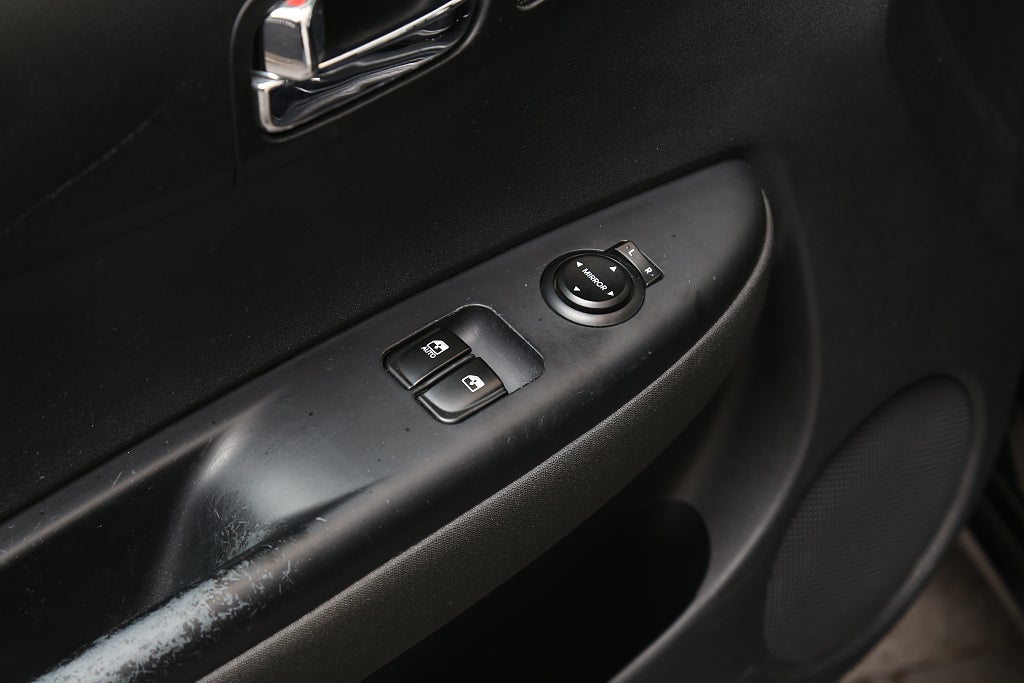 Hyundai i20 1,2 84hk Select 5dr Nybesikt l Nyservad l Drag l Motorv 2015
