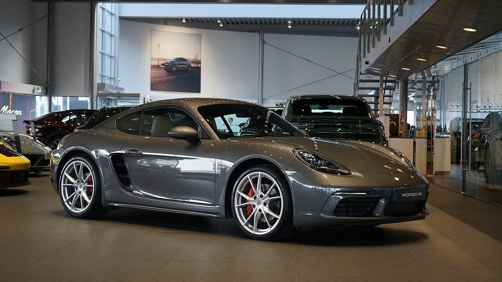 Porsche 718 Cayman S