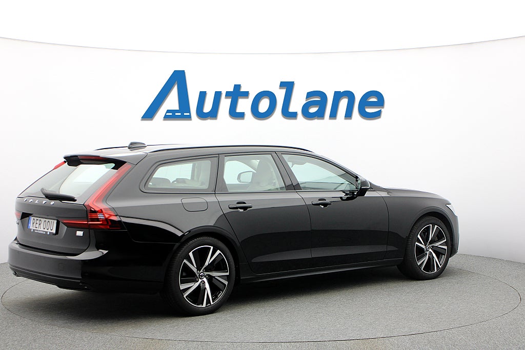Volvo V90 Recharge T6 AWD Plus Dark Sommarkampanj 4,99% 350hk