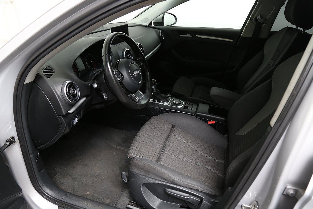 Audi A3 1,4 TFSI 125hk S Tronic Sport Sedan 2015