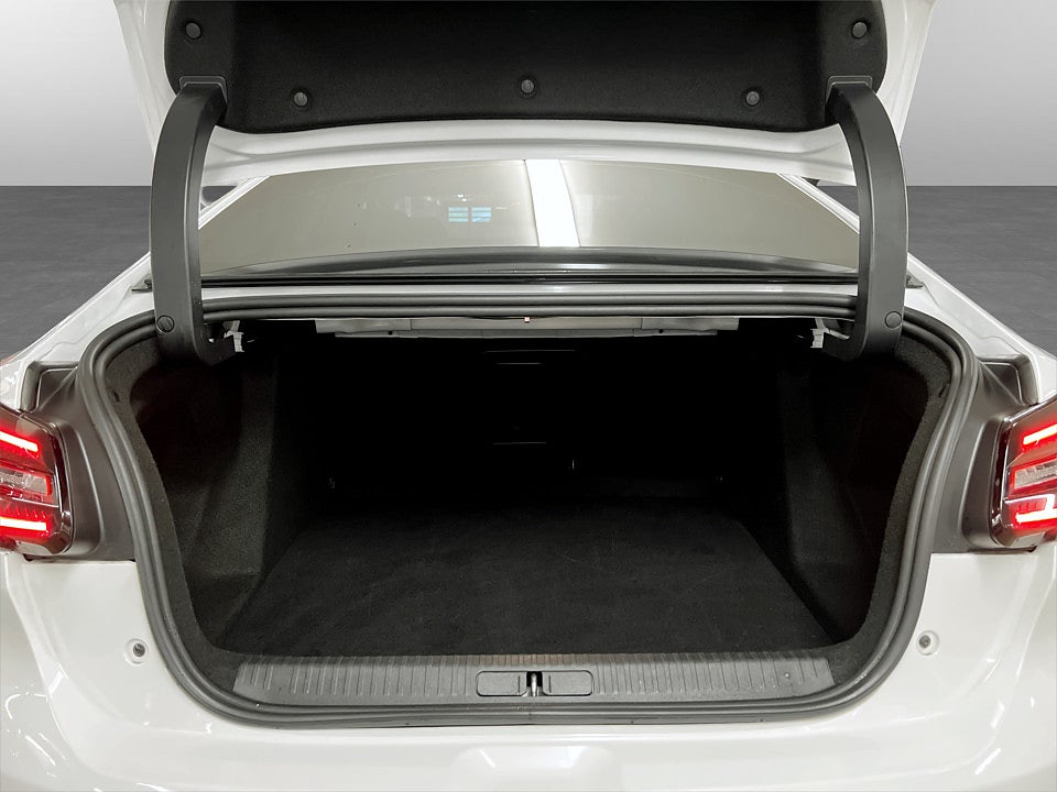 Bild på Citroën C4-X Shine 1.2 PT 130hk Aut B-KAMERA CARPLAY